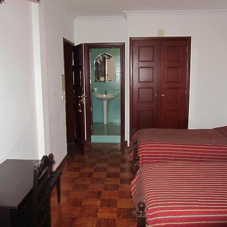 Residencia Filipe Hotel Гуарда Стая снимка