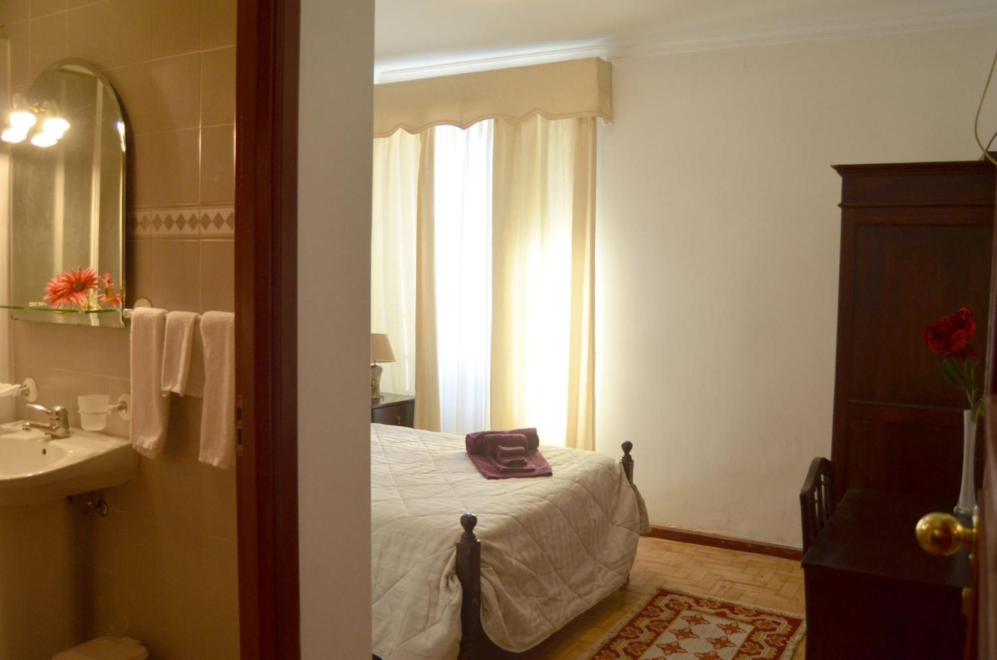 Residencia Filipe Hotel Гуарда Стая снимка