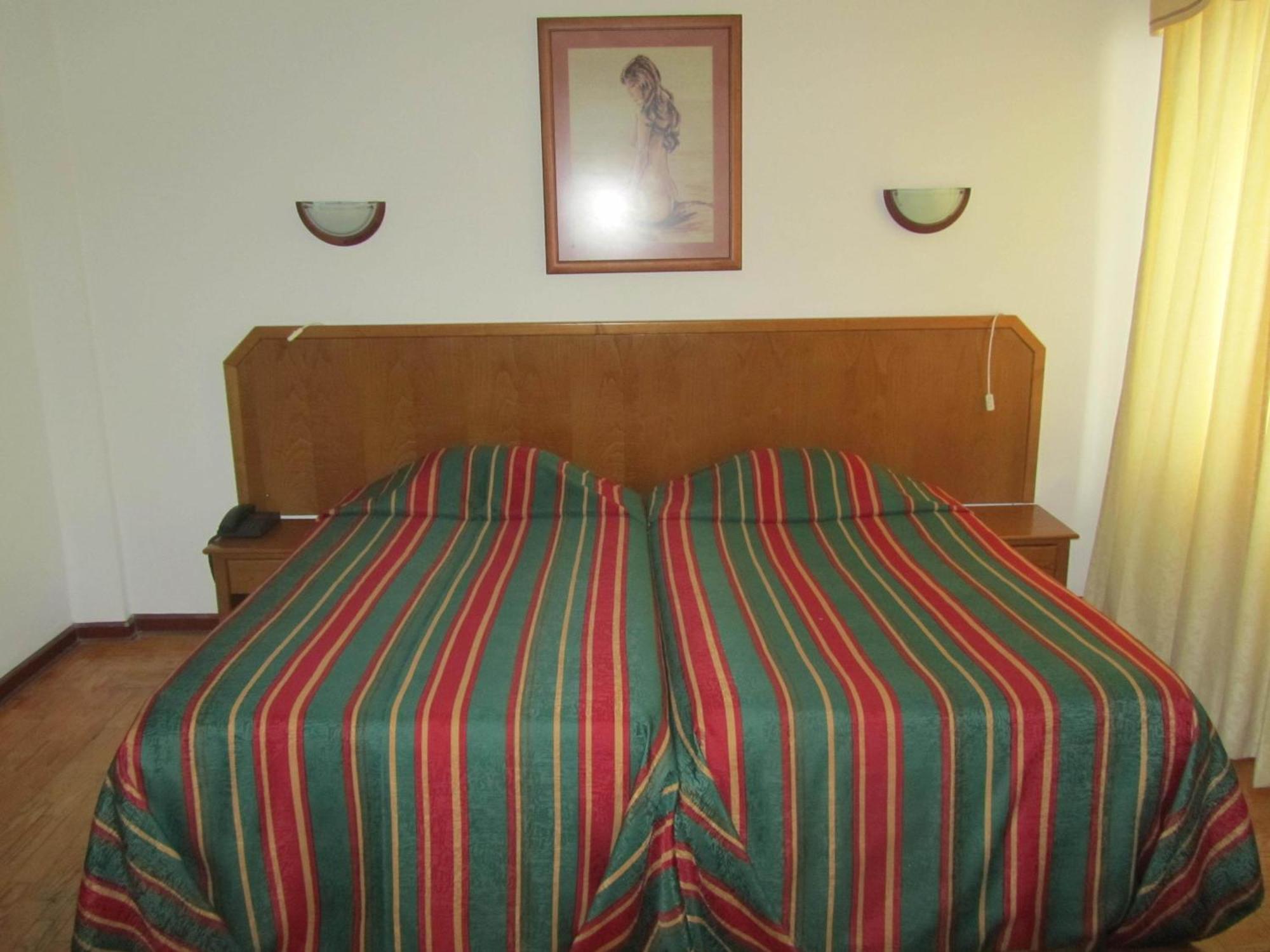 Residencia Filipe Hotel Гуарда Стая снимка
