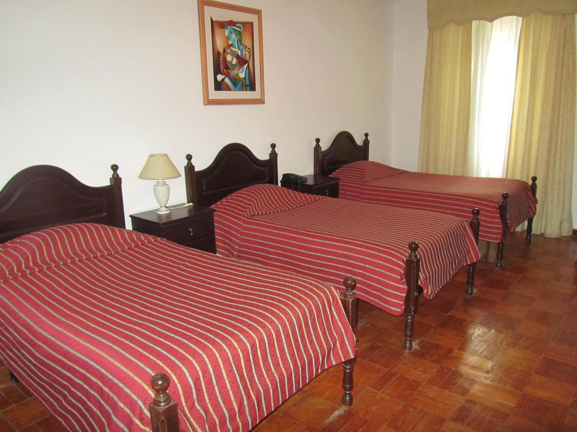Residencia Filipe Hotel Гуарда Стая снимка