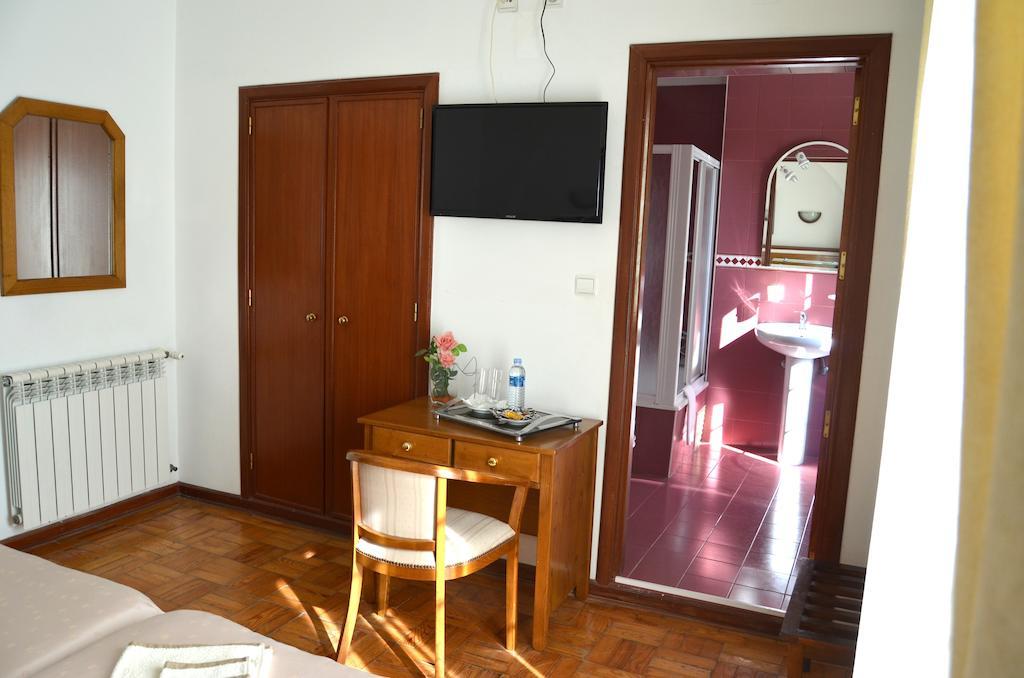 Residencia Filipe Hotel Гуарда Стая снимка