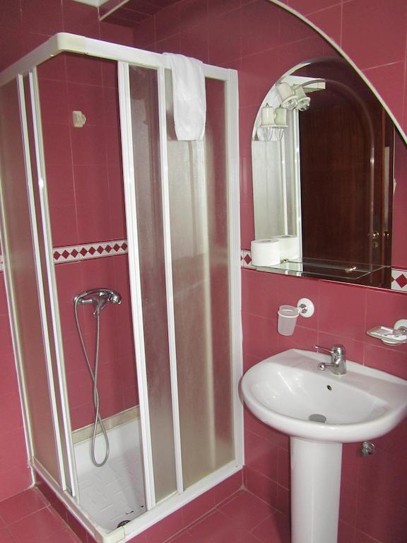 Residencia Filipe Hotel Гуарда Стая снимка